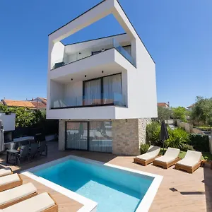  Villa Luxury Favela With Heated Pool Kroatien